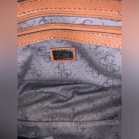 VINTAGE (Y2K) AUTHENTIC GUESS EST 1981 HANDBAG/SHOULDER BAG COGNAC/BROWN - Picture 9 of 13